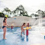 Natuara - L'ecrin Du Ferret Camping