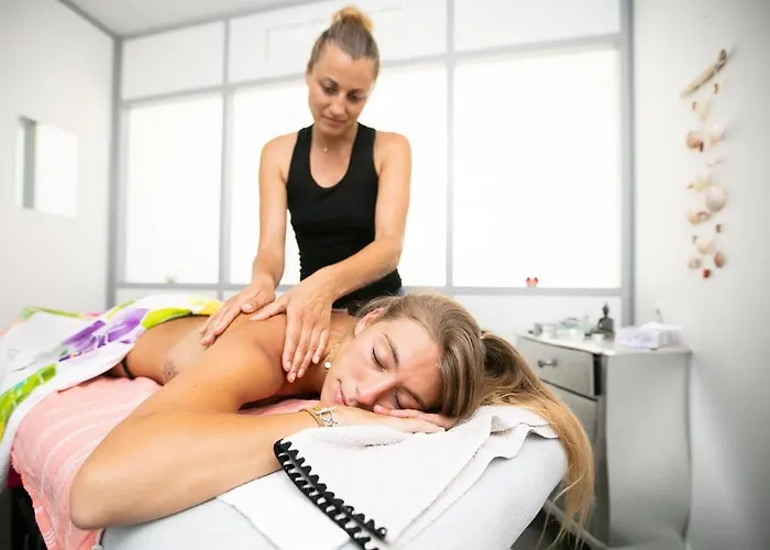 Natuara - L'ecrin Du Ferret Kamp alanı